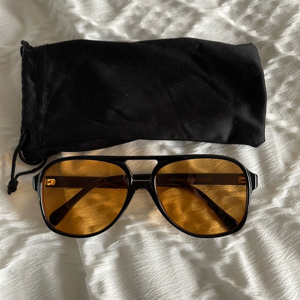 Sun glasses worn once